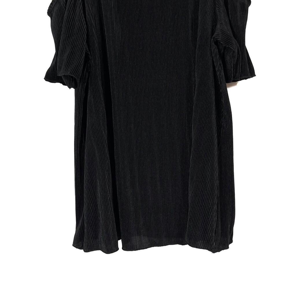 Design History Women’s Size Small Onyx Black Ribbed Pleated Cold Shoulder Top - Picture 3 of 12